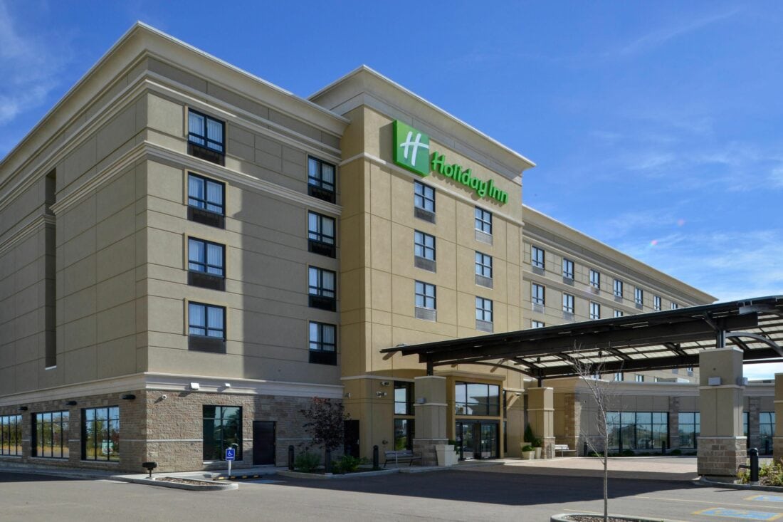 holiday inn hotel and suites nisku 4237517970 3x2