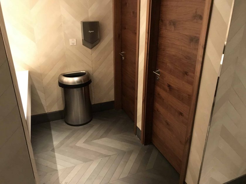 AmEx Lounge HKG Review Toilette 2