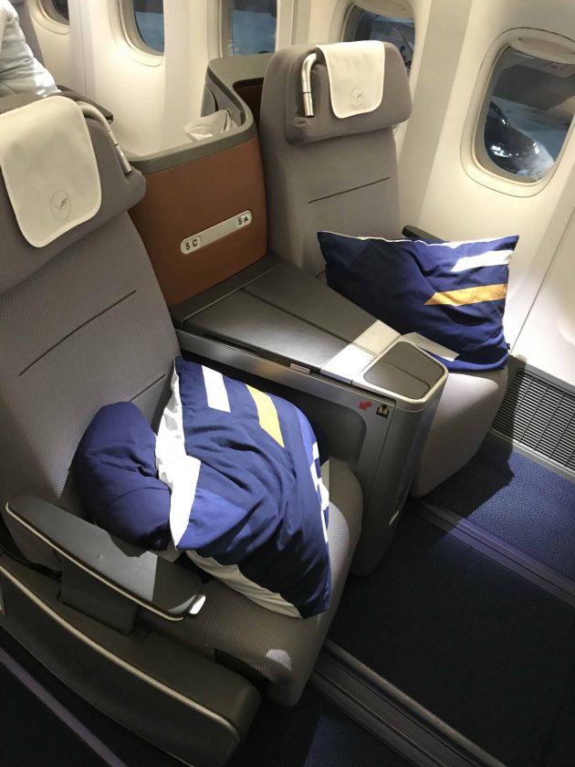 Lufthansa Business Class Seat 1.1