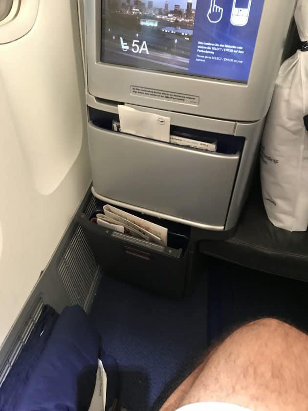 Lufthansa Business Class Seat 1.3